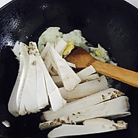 鲜甜鸡汤米粉的做法图解3