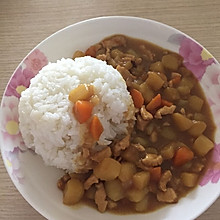 咖喱鸡块饭