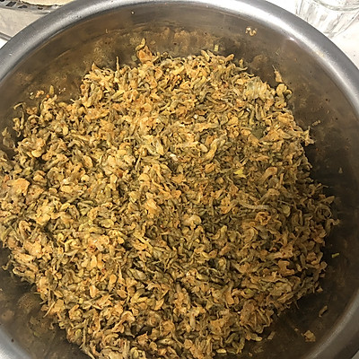 槐花麦饭