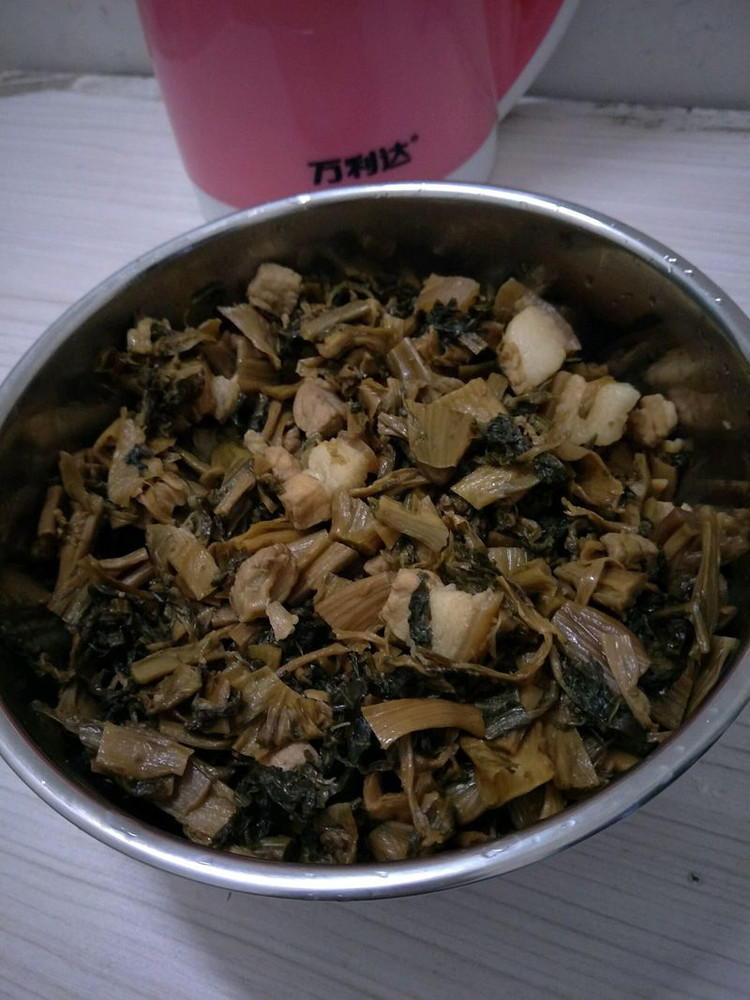 梅菜干煮猪肉的做法