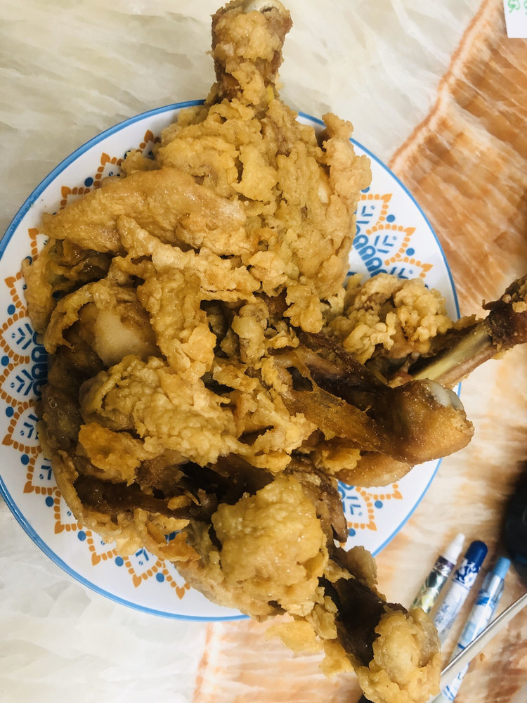 脆皮炸鸡腿的做法