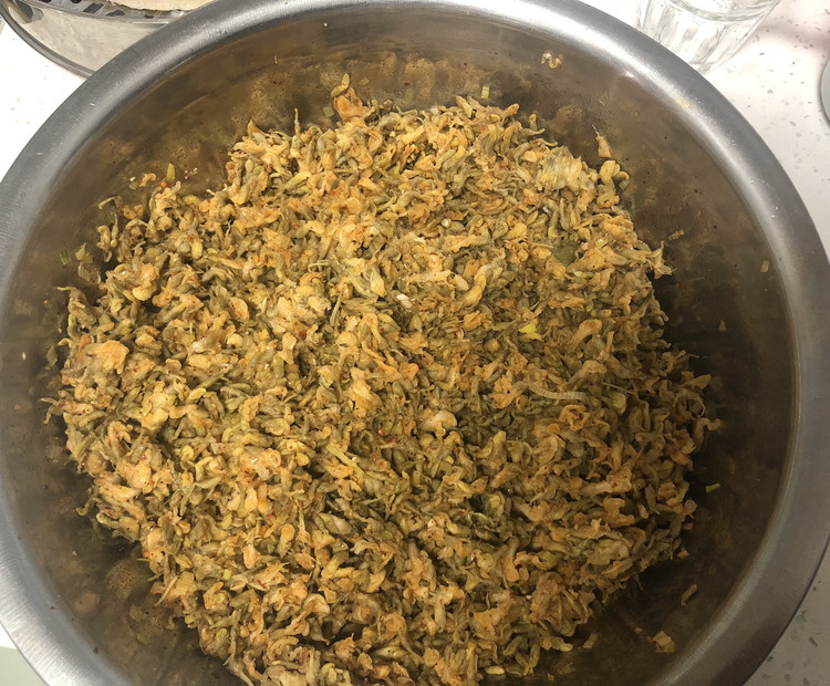 槐花麦饭的做法