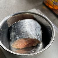 #我的夏日味道vlog#红烧鲅鱼的做法图解1