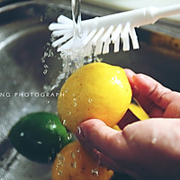 柠檬水的正确冲泡方法的做法图解1