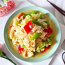 #餐桌上的春日限定#青红椒腐皮黄白菜