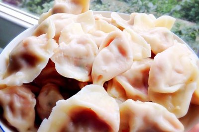 猪肉虾仁胡萝卜饺子