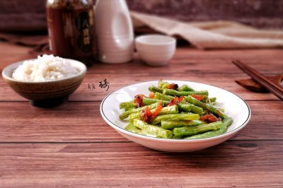 快手八宝酱煸豆角