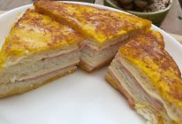 鸡蛋火腿三明治的做法