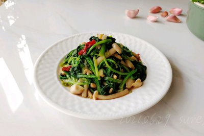 生焖白菇小白菜