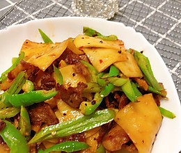 这样炒肉不柴，鸡蛋软饼小炒肉的做法