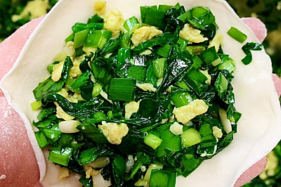 营养健康的菠菜韭菜素馅烫面水晶包