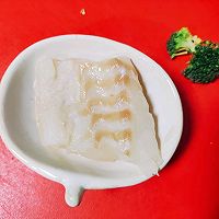 宝宝辅食之香煎挪威北极鳕鱼蔬菜面的做法图解3