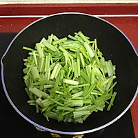 肉丝香芹（芹菜）的做法图解4