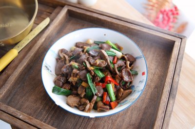酸辣鸡杂