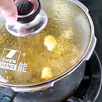自制香香甜甜的爆米花的做法图解3