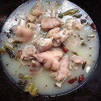 酸汤猪脚的做法图解8
