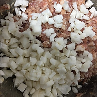 咸蛋蒸马蹄肉饼的做法图解3
