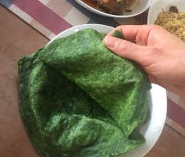菠菜春饼的做法