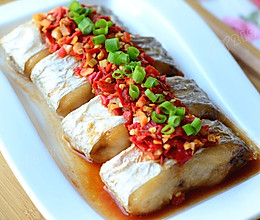 【剁椒蒸带鱼】——宜酒宜饭的的蒸菜的做法