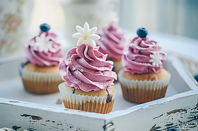 爆浆蓝莓黄油Cupcake纸杯蛋糕