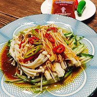 凉拌金针菇#丘比沙拉汁#的做法图解5