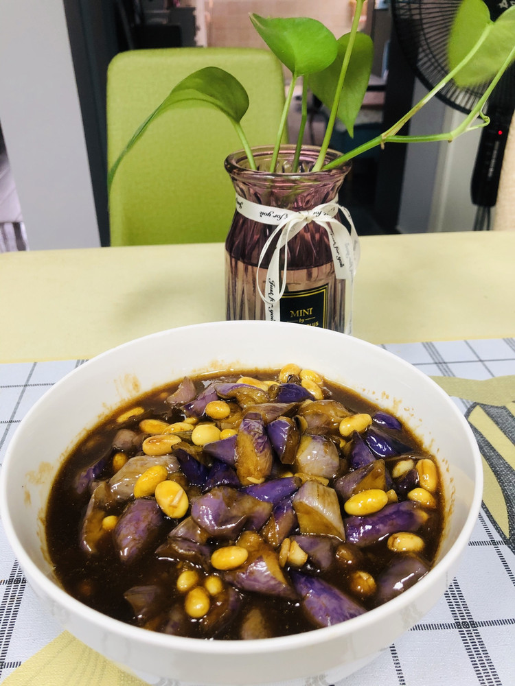黄豆茄子煲的做法