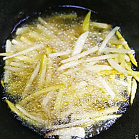 干煸土豆丝，完美下酒菜的做法图解2