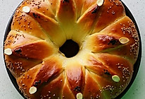 皇冠花朵面包（面包机版和面）的做法