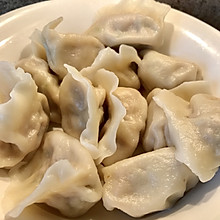 傳統東北豬肉芹菜餃子