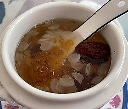 桃胶雪燕皂角米养颜糖水（1人食）的做法