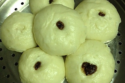 豆沙干果馅包