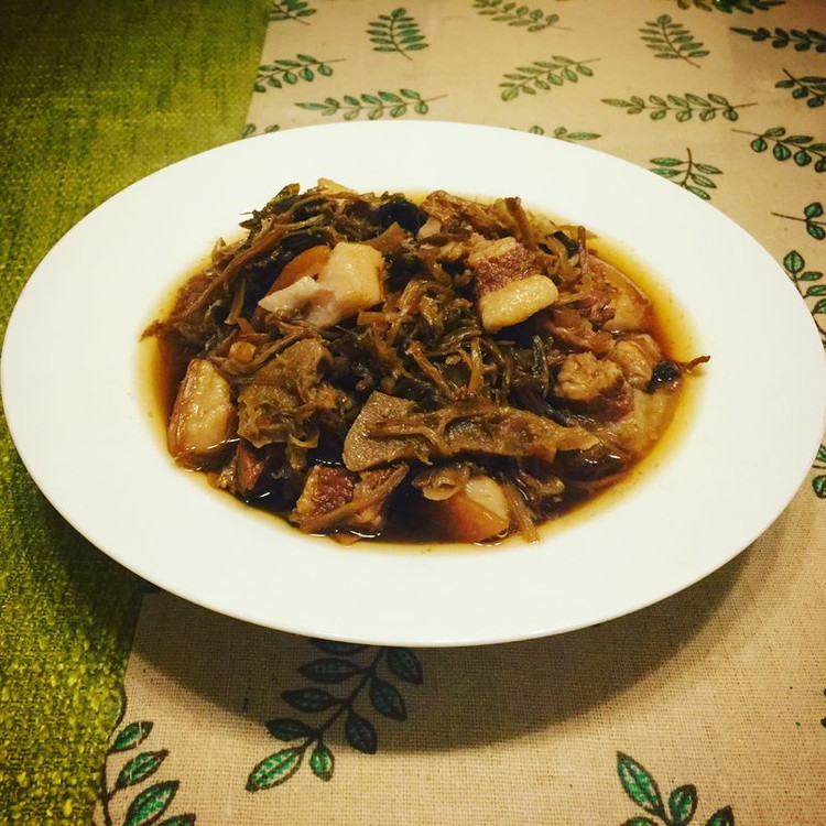 笋干梅干菜炖五花肉的做法