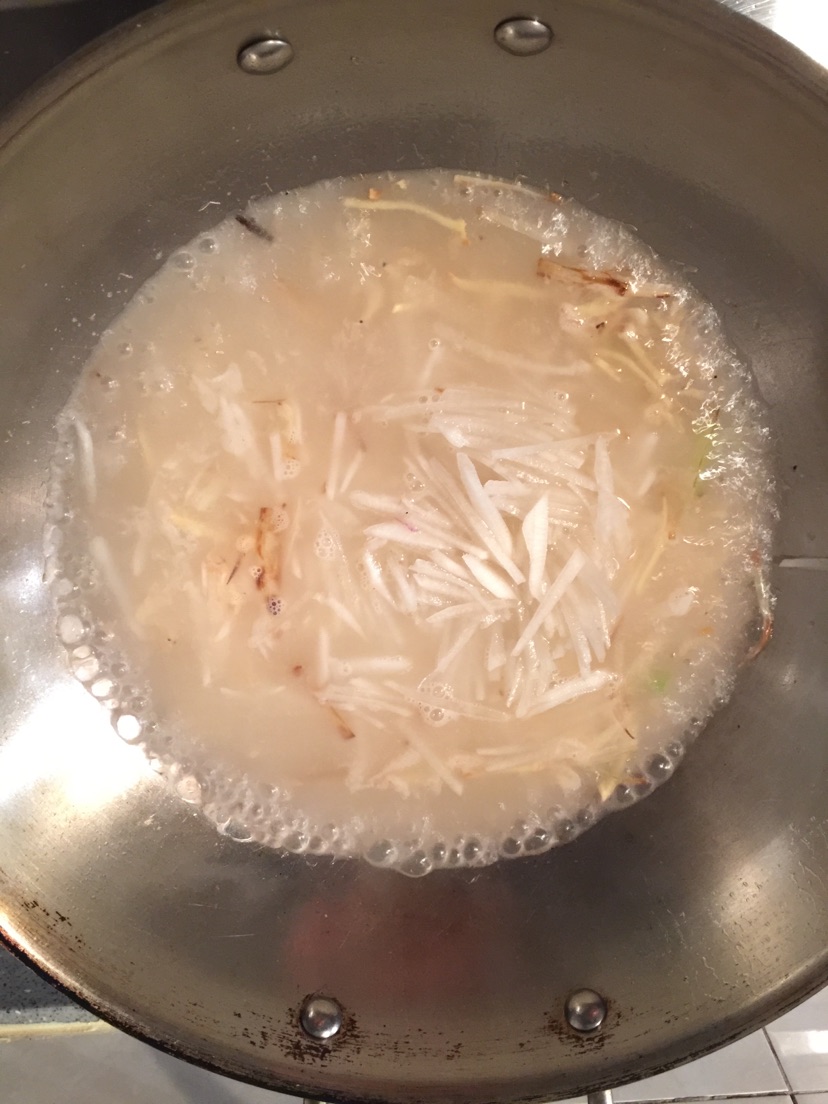 白萝卜汆羊肉的做法图解4