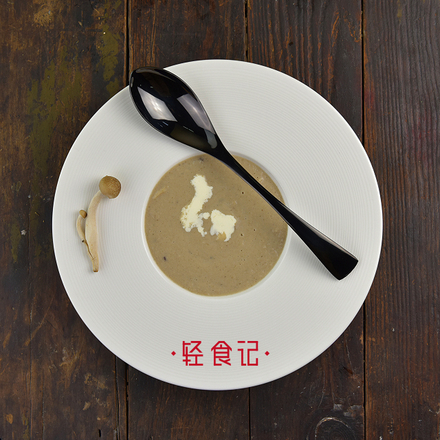 奶油菌菇汤的做法图解1