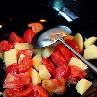茄汁草菇焖土豆的做法图解4