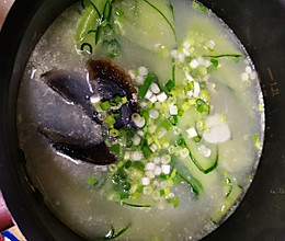 皮蛋黄瓜汤—夏季减脂美食的做法
