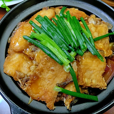 洋葱鱼骨煲