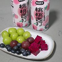 #玩心出道丨夏日DIY玩心潮饮挑战赛#桃桃水果冰饮的做法图解2