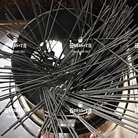 低脂营养，色彩丰富的黑暗美味-鸡肉彩椒墨鱼汁面的做法图解2