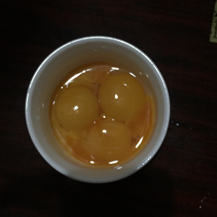 电饭煲煮蛋糕的做法图解3
