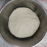 无油蜂蜜咸蛋黄肉松吐司（波兰种）的做法图解2