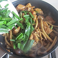 茶树菇豆腐泡五花肉的做法图解12