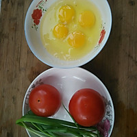 水炒西红柿鸡蛋的做法图解1