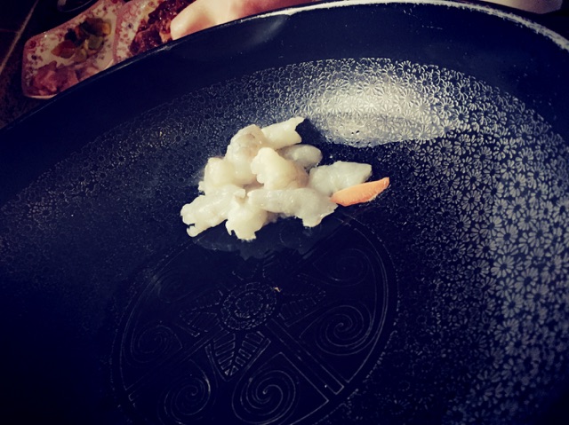 虾仁蚕豆鲜的做法图解5