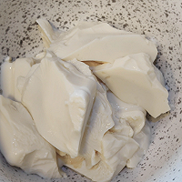 酸辣凉拌豆腐 | 无开火，5分钟搞定的减脂餐来啦！的做法图解1