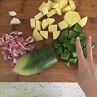 东北炖菜--萝卜炖土豆的做法图解1