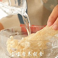 丁香鱼南瓜菌菇汤-宝宝辅食的做法图解2