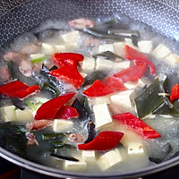 #夏日撩人滋味#海兔海带豆腐汤的做法图解14