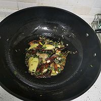 油焖鲫鱼的做法图解4