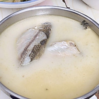元气大补汤之野生鱼汤的做法图解2